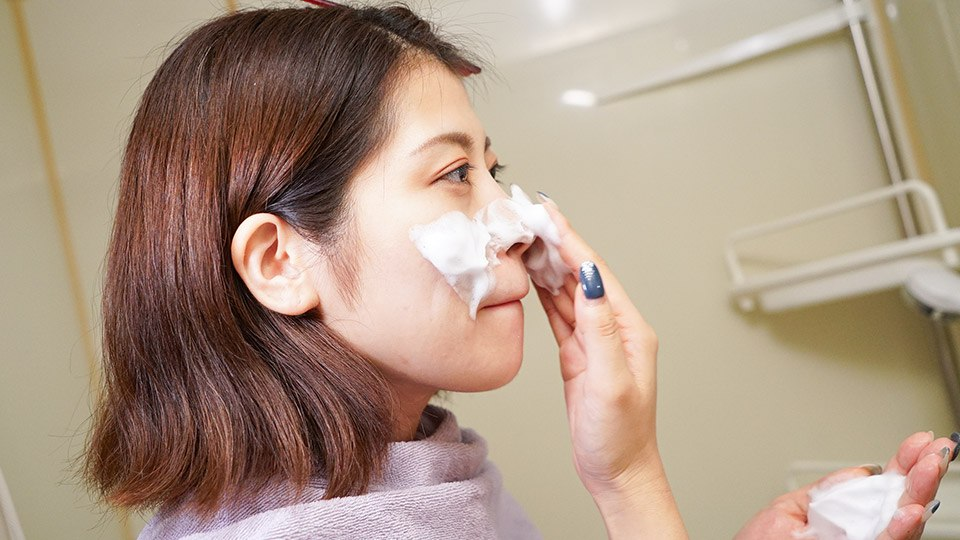 Poster of 060824_100-Em người mẫu với mặt mộc xinh đẹp