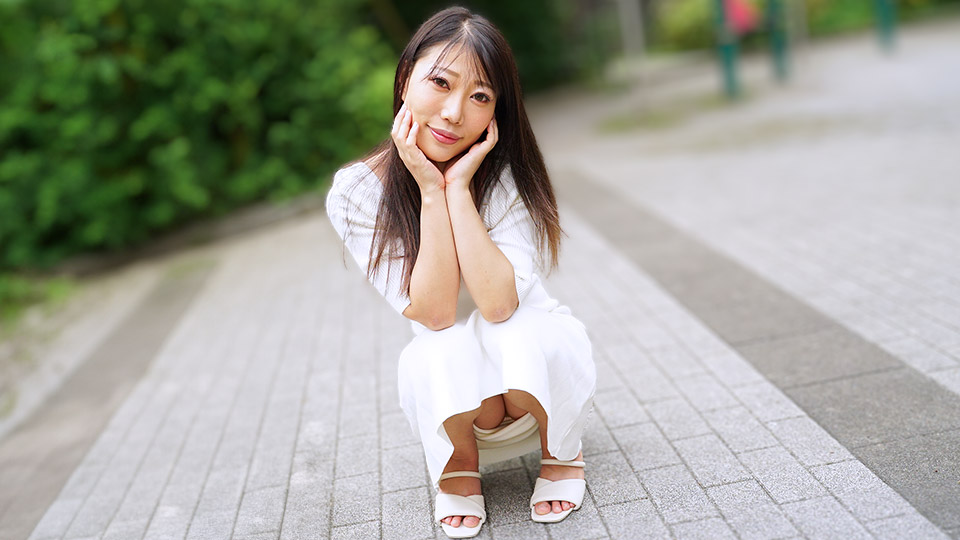 Poster of 101224_100 - Em gái xinh đẹp tôi gặp trên ứng dụng hẹn hò