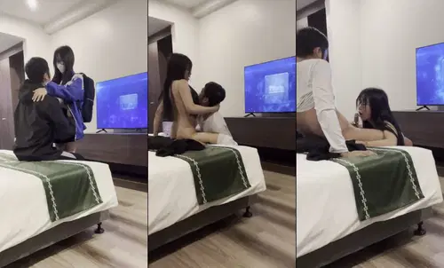 Poster of Đi học về bé kính cận mặc đồng phục trường lao vội vào vòng tay anh trong khách sạn