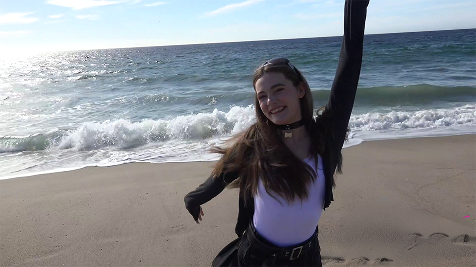 Poster of Đưa em người yêu ra biển đổi gió Juniper Ren