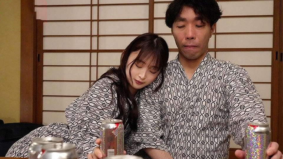 Poster of Em đồng nghiệp say xỉn quyến rũ tôi trong chuyến đi công tác Towa Senkawa