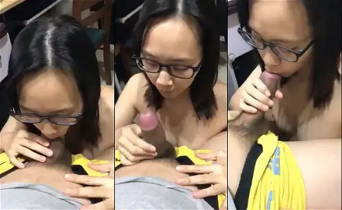 Poster of Em gái kính cận nhẹ nhàng chăm chút thằng em bên bàn làm việc