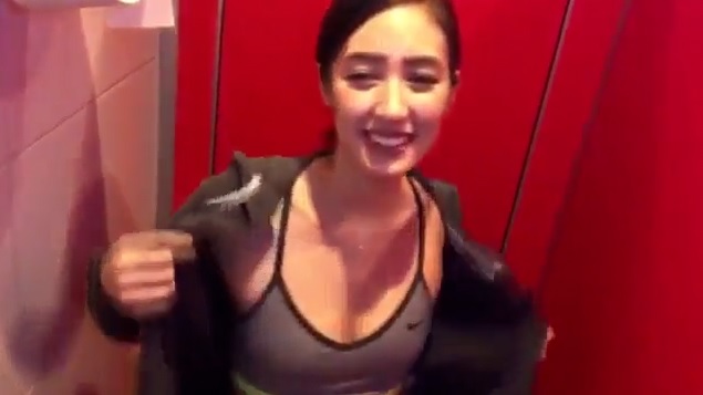 Poster of Gymer bú cu và chịch trong phòng tập Gym