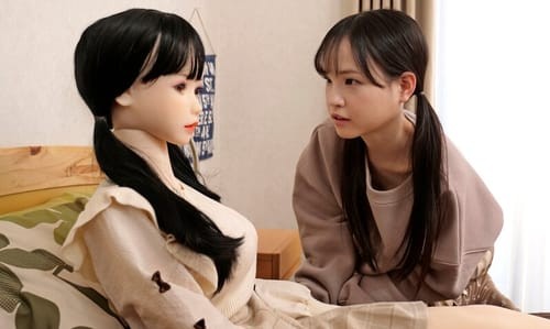 Poster of Lỡ làm hỏng búp bê tùng dịch của thằng bạn, cô bạn make-up giả vờ làm búp bê thay thế