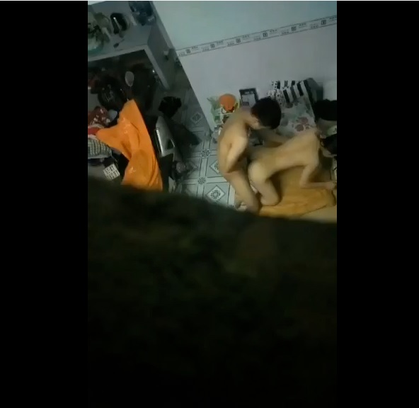 Poster of Ngày chủ nhật mệt mỏi với vợ chồng thằng hàng xóm