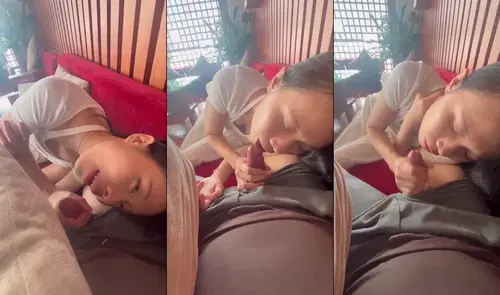 Poster of Ở quán cà phê mà em bú cu tự nhiên như ở nhà biết anh quay phim còn cười